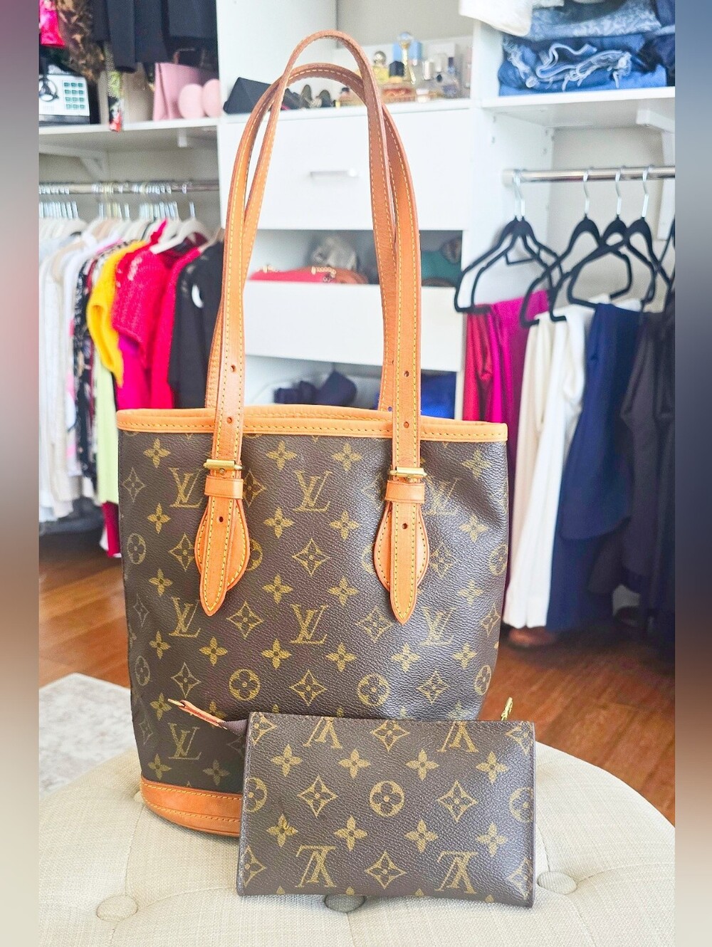 Louis Vuitton Monogram Canvas Bucket Tote with Vachetta Trim - Picture 14 of 17